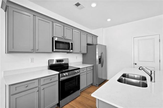 8 Gulfstream Drive, Lagrange, GA 30241