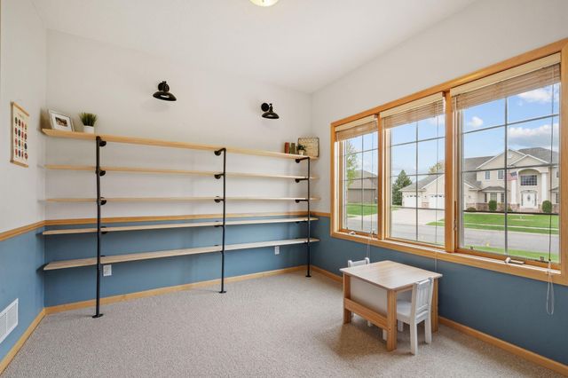 10118 Yates Avenue N, Brooklyn Park, MN 55443