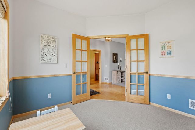10118 Yates Avenue N, Brooklyn Park, MN 55443