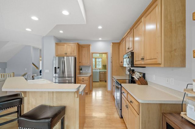 10118 Yates Avenue N, Brooklyn Park, MN 55443