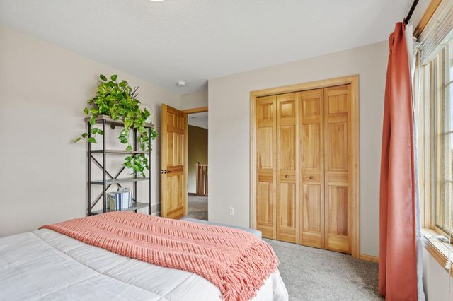 10118 Yates Avenue N, Brooklyn Park, MN 55443