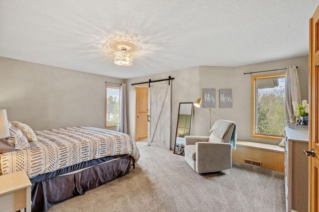 10118 Yates Avenue N, Brooklyn Park, MN 55443