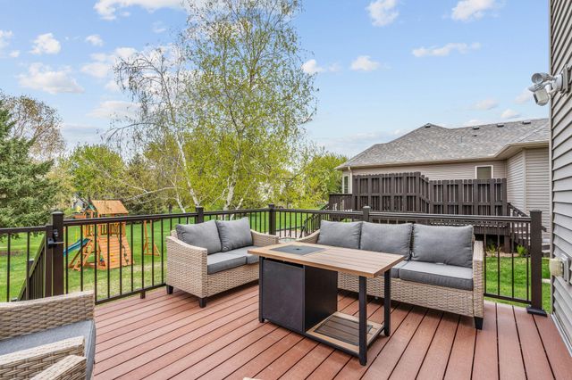 10118 Yates Avenue N, Brooklyn Park, MN 55443