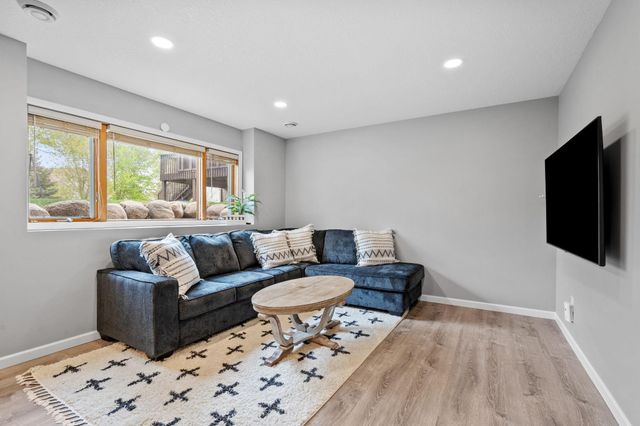 10118 Yates Avenue N, Brooklyn Park, MN 55443