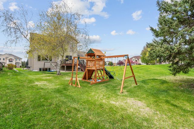 10118 Yates Avenue N, Brooklyn Park, MN 55443