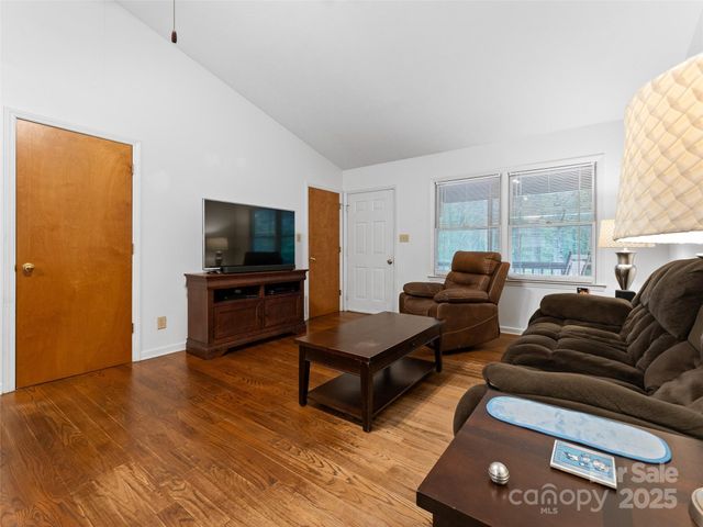 186 Sloshy Branch Trail, Black Mountain, NC 28711
