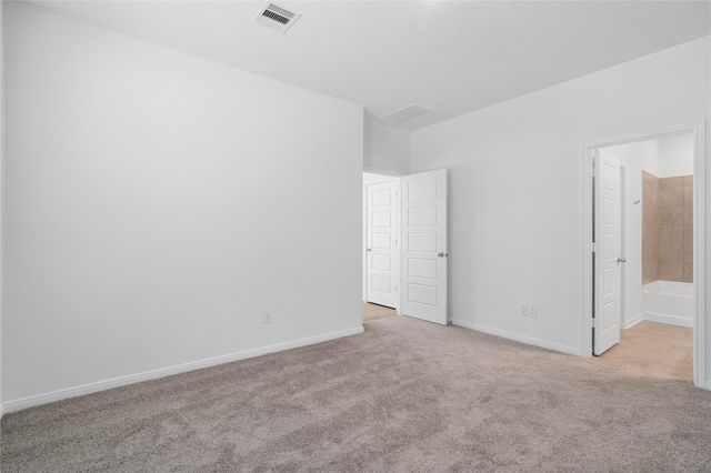 5619 Blackbird Lane, Hitchcock, TX 77563