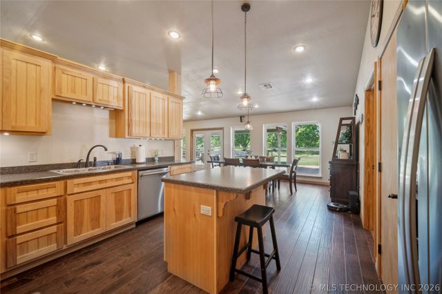 23392 Smith Road, Morris, OK 74445
