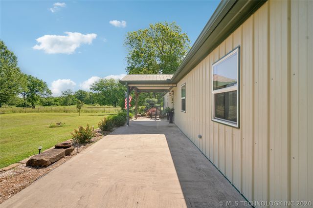 23392 Smith Road, Morris, OK 74445