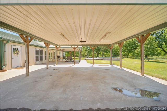23392 Smith Road, Morris, OK 74445