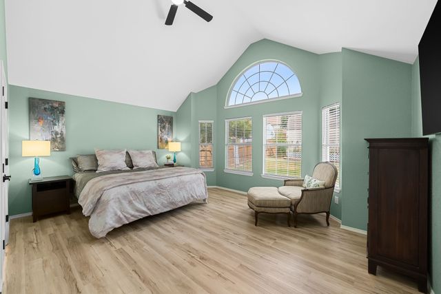 5084 Lakeshore Boulevard, The Colony, TX 75056