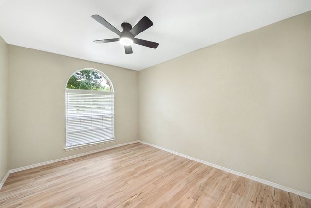 5084 Lakeshore Boulevard, The Colony, TX 75056