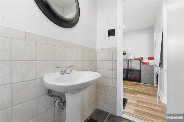 202 22nd Avenue 202, Paterson, NJ 07513