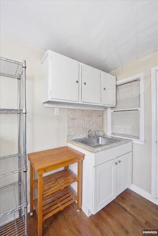202 22nd Avenue 202, Paterson, NJ 07513