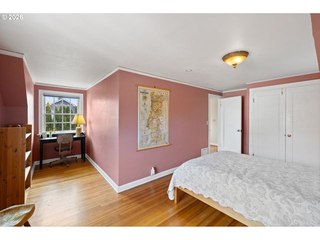 900 Ne 3RD Ave, Hillsboro, OR 97124