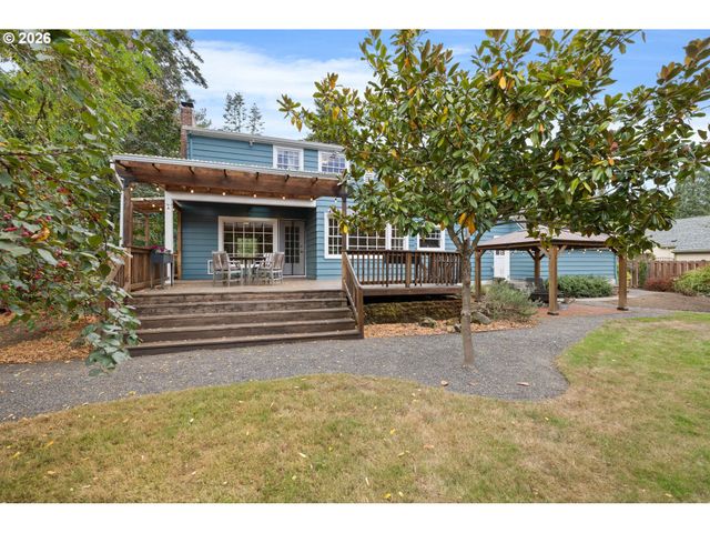 900 Ne 3RD Ave, Hillsboro, OR 97124