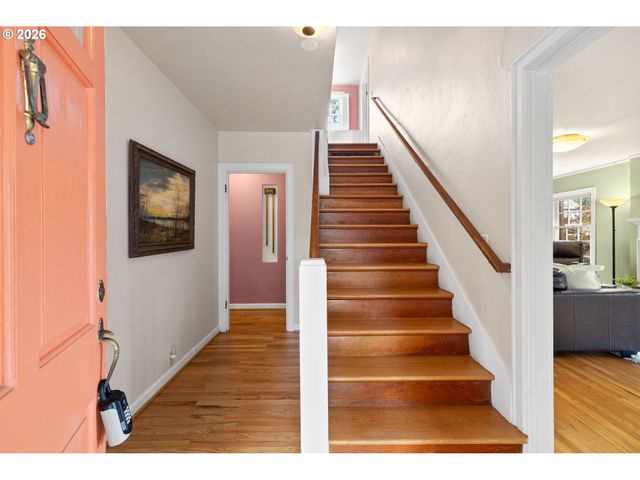 900 Ne 3RD Ave, Hillsboro, OR 97124
