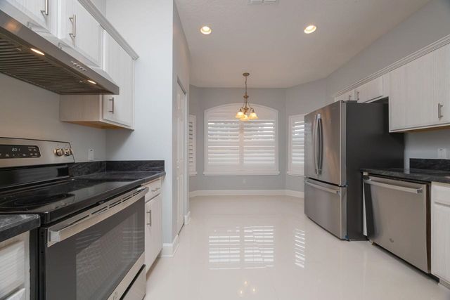 573 Boxwood Pl, St Augustine, FL 32086