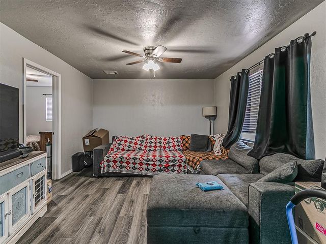 990936 S Candlewood Lane, Wellston, OK 74881