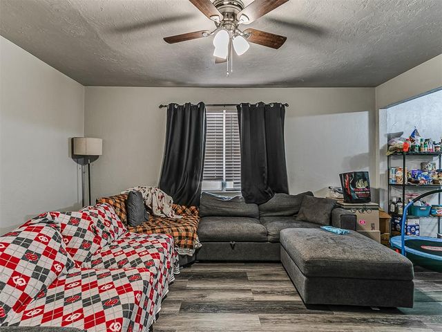 990936 S Candlewood Lane, Wellston, OK 74881
