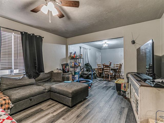 990936 S Candlewood Lane, Wellston, OK 74881