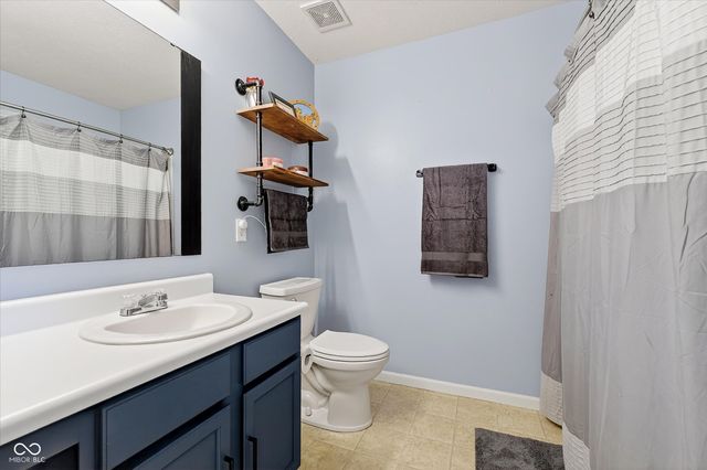 10614 Pokagon Way, Indianapolis, IN 46239