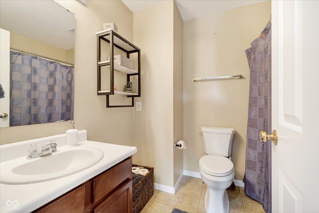 10614 Pokagon Way, Indianapolis, IN 46239