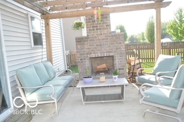 10614 Pokagon Way, Indianapolis, IN 46239