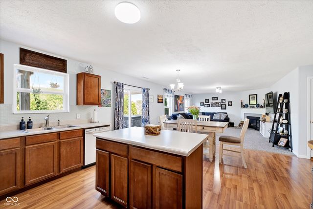 10614 Pokagon Way, Indianapolis, IN 46239