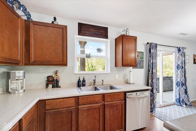 10614 Pokagon Way, Indianapolis, IN 46239