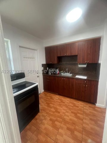 2900 NW 10th Ave, Miami, FL 33127