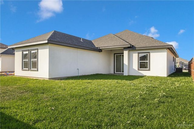 1104 W Dukakis Avenue, Alton, TX 78573