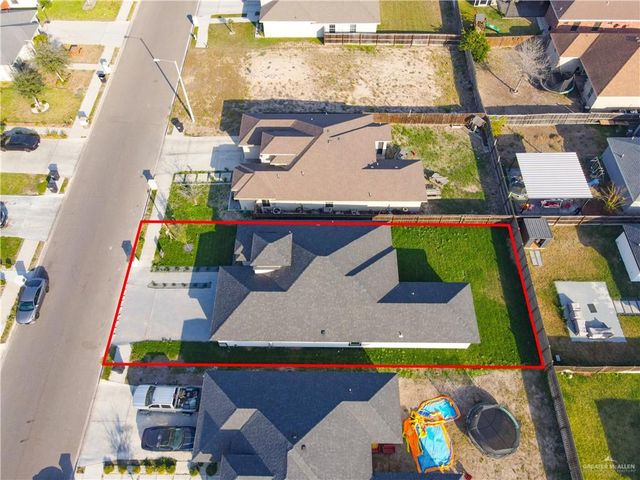 1104 W Dukakis Avenue, Alton, TX 78573