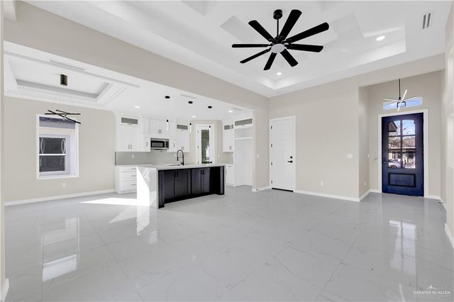 1104 W Dukakis Avenue, Alton, TX 78573