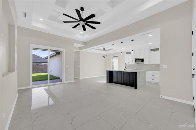 1104 W Dukakis Avenue, Alton, TX 78573