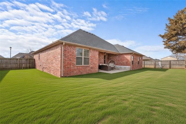 236 Ranalli Avenue, Tontitown, AR 72762