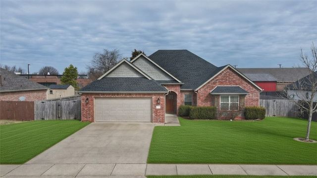 236 Ranalli Avenue, Tontitown, AR 72762