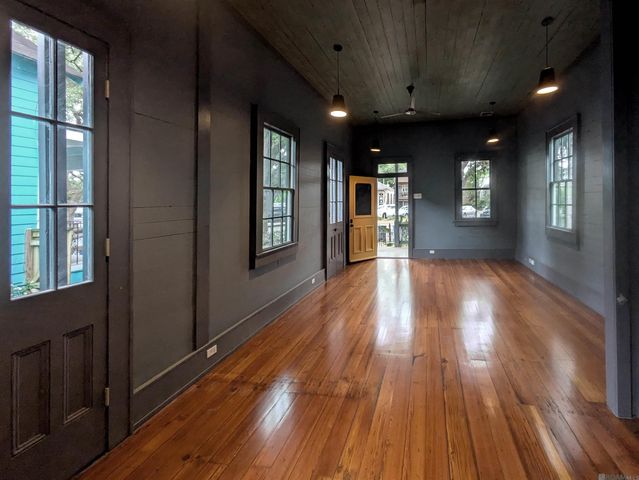 747 Louisiana Ave, New Orleans, LA 70115