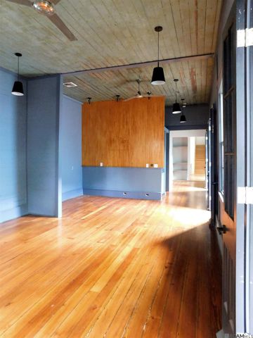 747 Louisiana Ave, New Orleans, LA 70115