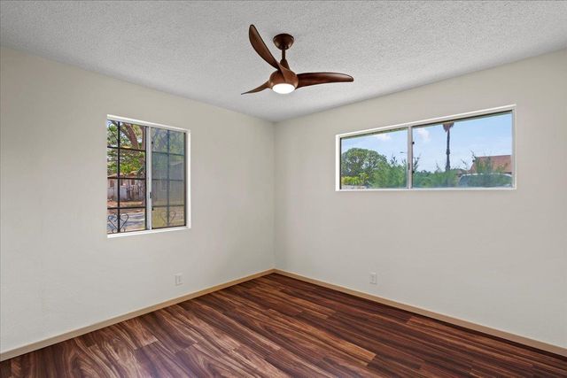 350 Kinaole Cir, Kihei, HI 96753