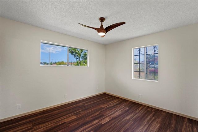 350 Kinaole Cir, Kihei, HI 96753