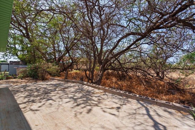 350 Kinaole Cir, Kihei, HI 96753