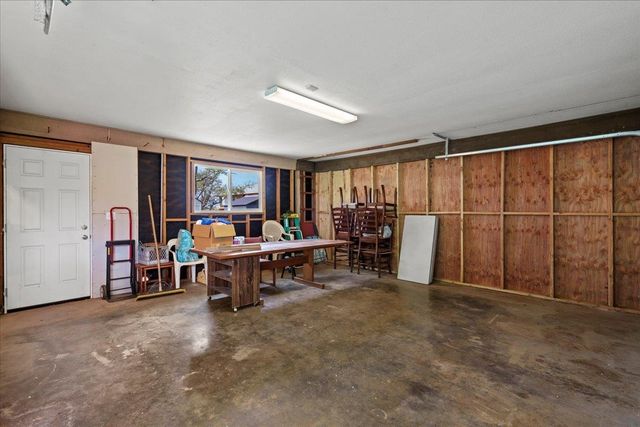 350 Kinaole Cir, Kihei, HI 96753