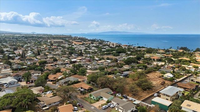 350 Kinaole Cir, Kihei, HI 96753