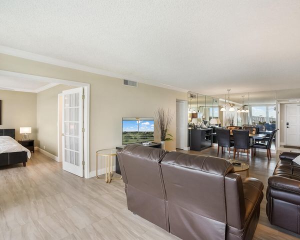 2671 S Course Drive 907, Pompano Beach, FL 33069