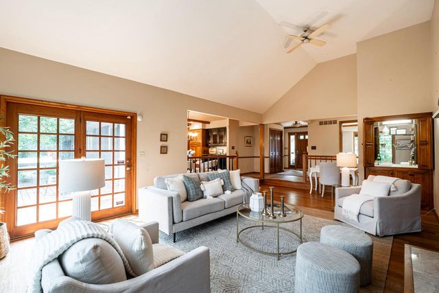 9111 Wildflower COURT, Hales Corners, WI 53130