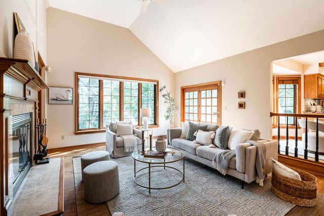 9111 Wildflower COURT, Hales Corners, WI 53130