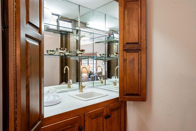 9111 Wildflower COURT, Hales Corners, WI 53130