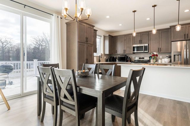 N174W20632 Laurel Springs CIRCLE, Jackson, WI 53037