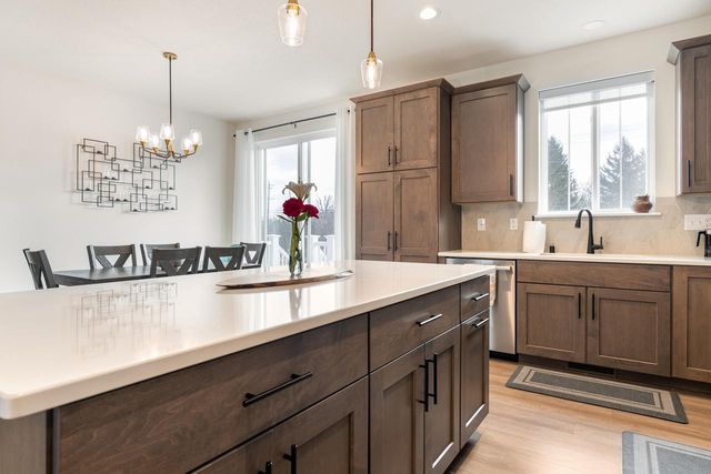 N174W20632 Laurel Springs CIRCLE, Jackson, WI 53037